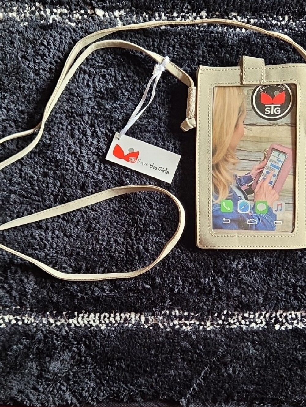 Save The Girls Lacey Mae Crossbody Phone Wallet with Touchscreen Window
